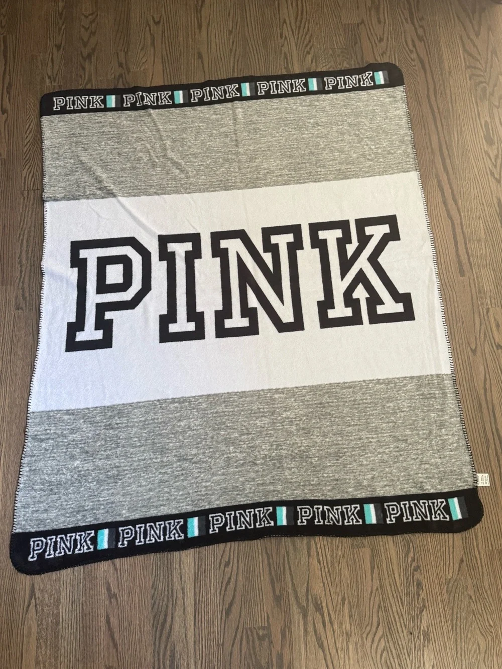 Victorias Secret PINK 50x60 Inch Blanket!